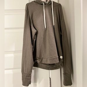 Vuori Essential Hoodie
